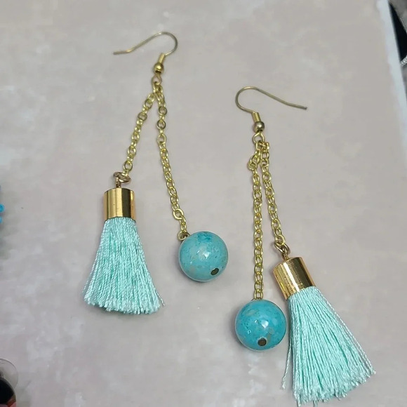 Earrings bundle of 4 pairs of earrings - Picture 10 of 11